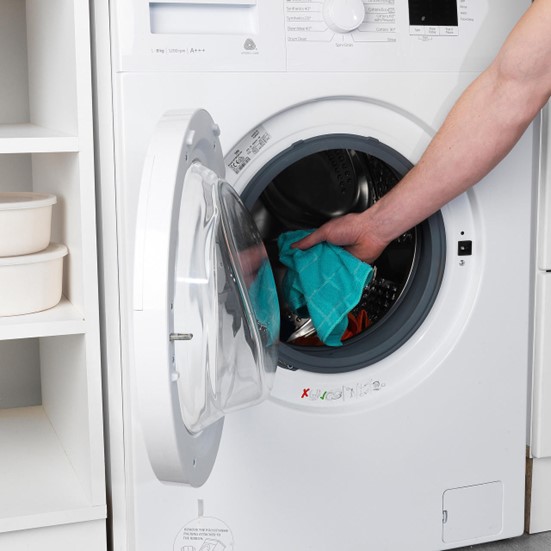 Wiping a washing machine